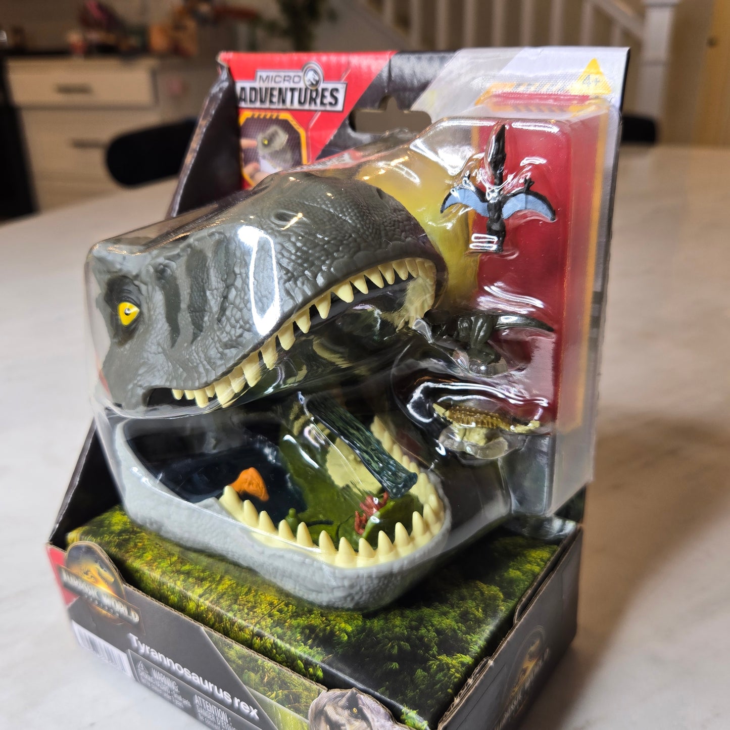 mini tyrano playset