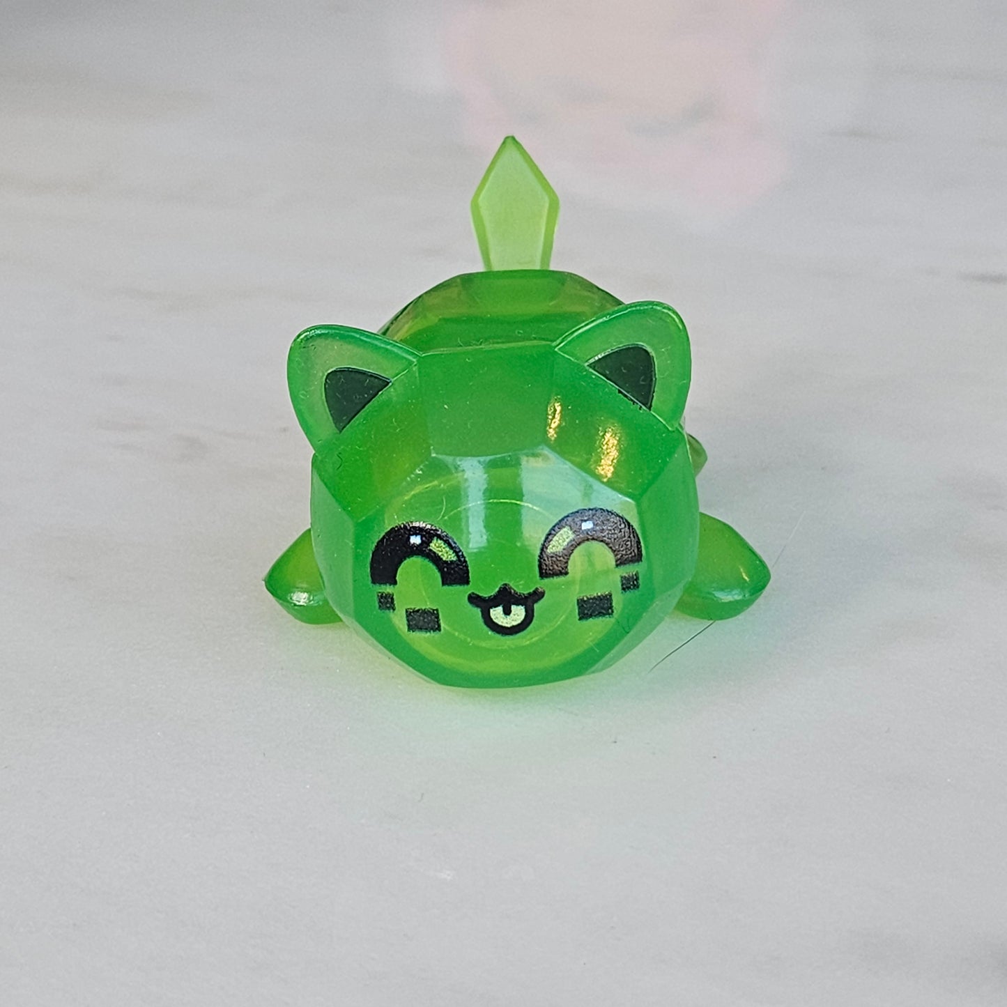 emerald aphmau cat figure