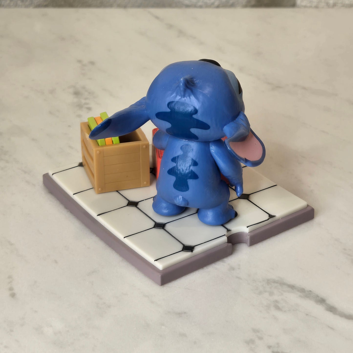 blue dog figure (record player)