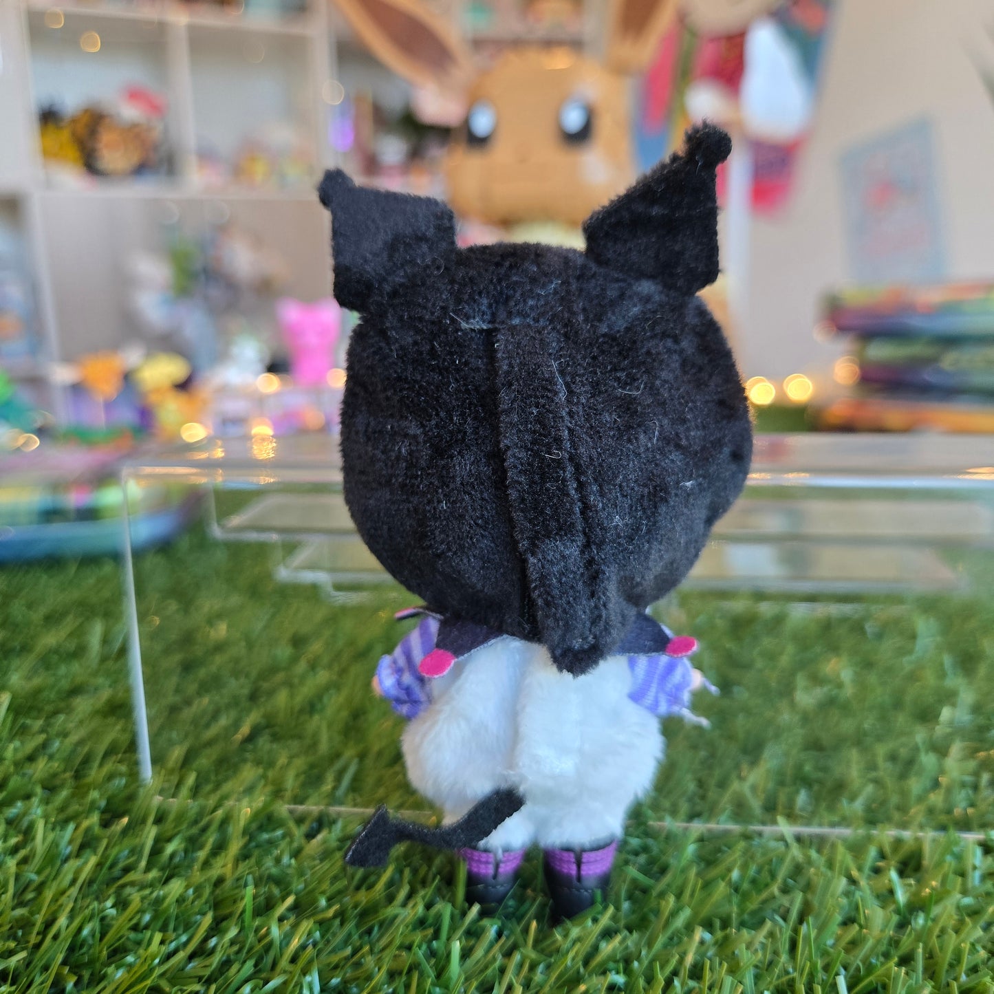 lol surprise figure (cheeky plush)