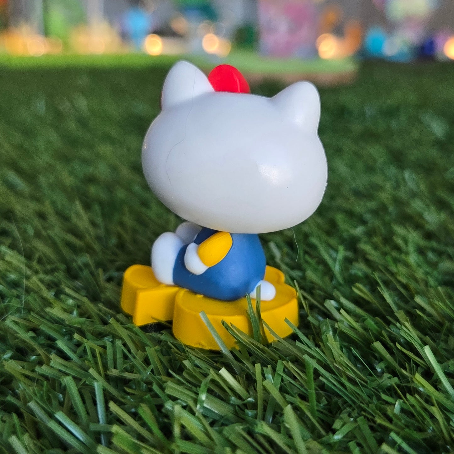hk bobblehead figure