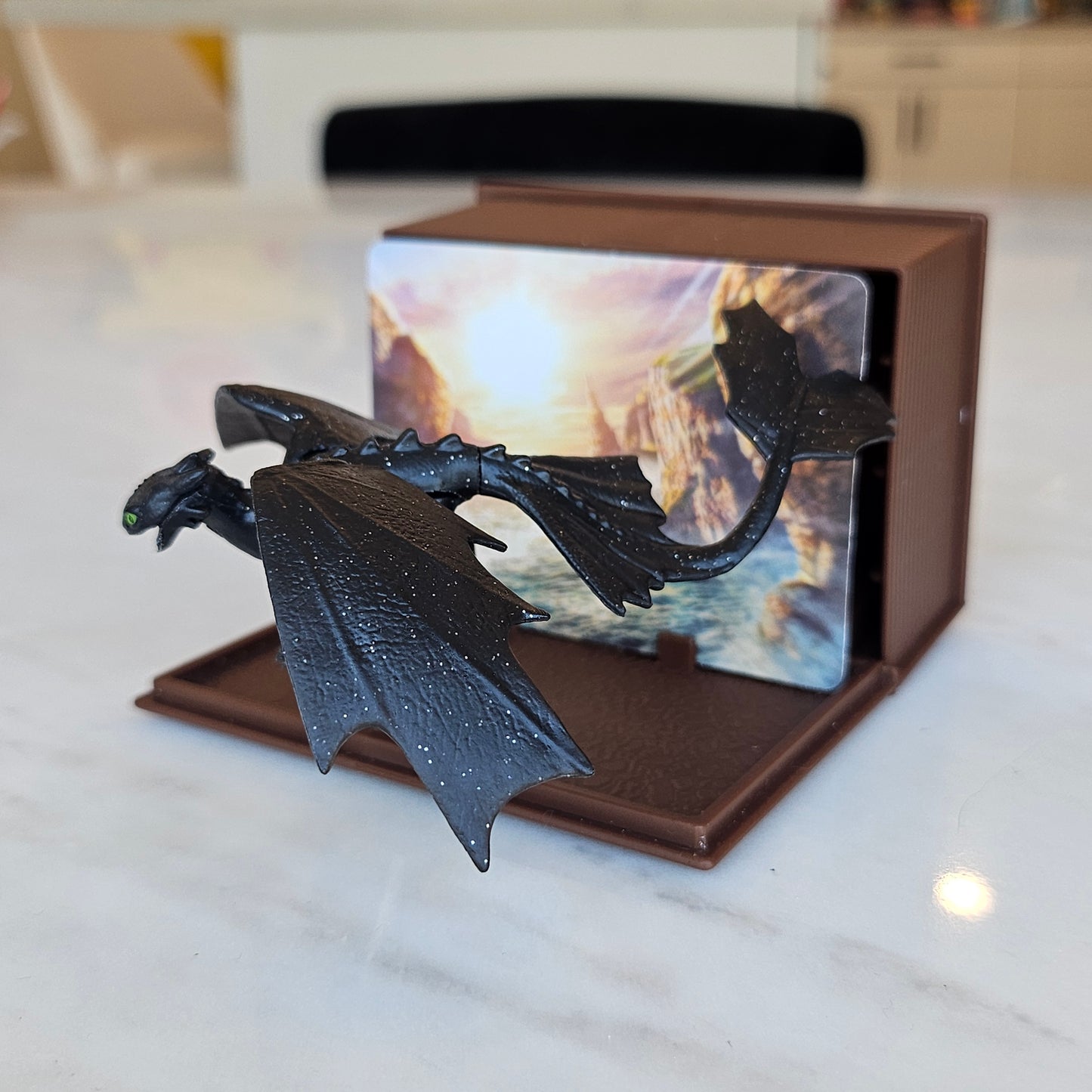 (secret) toothless mini figure
