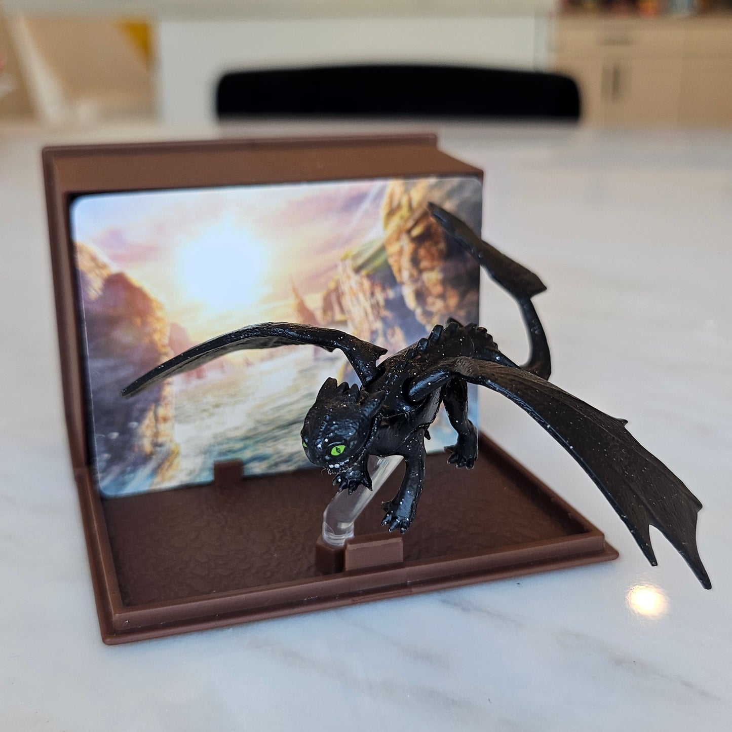 (secret) toothless mini figure