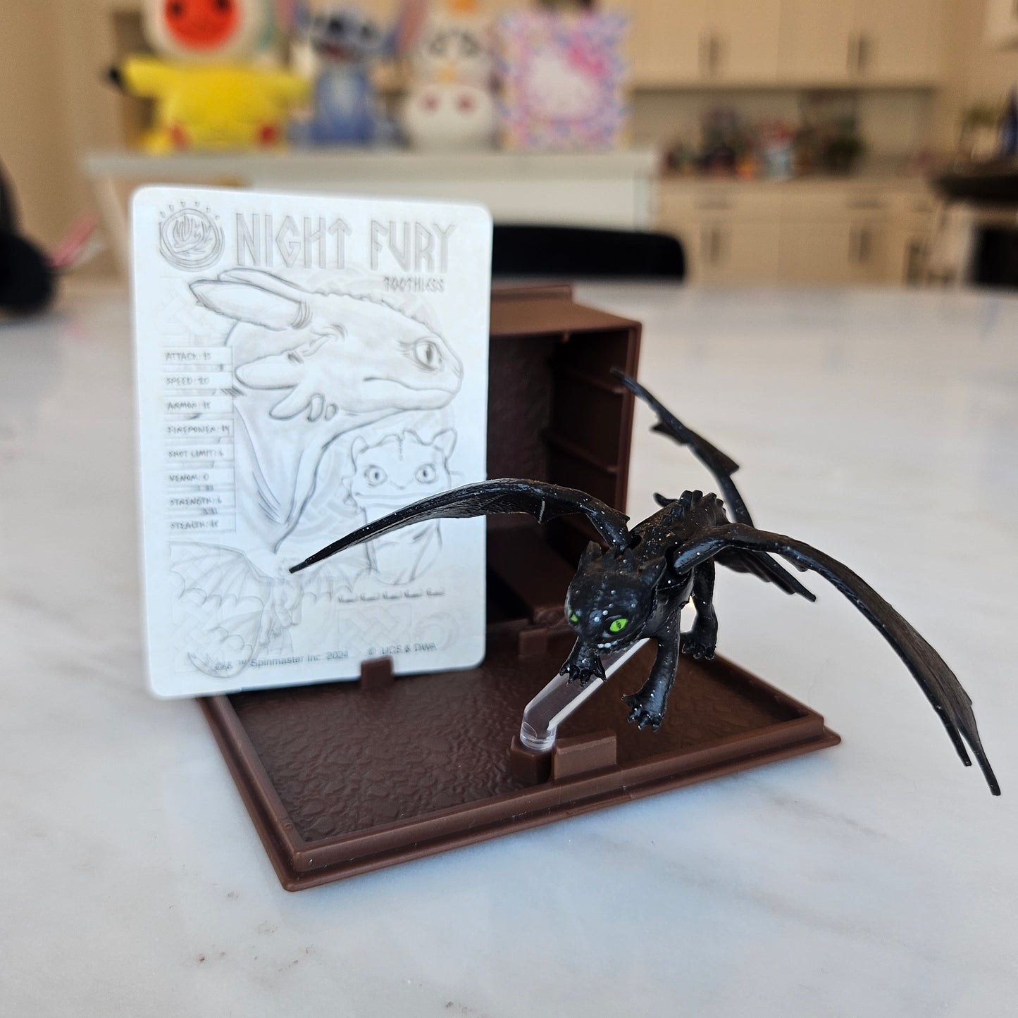 (secret) toothless mini figure