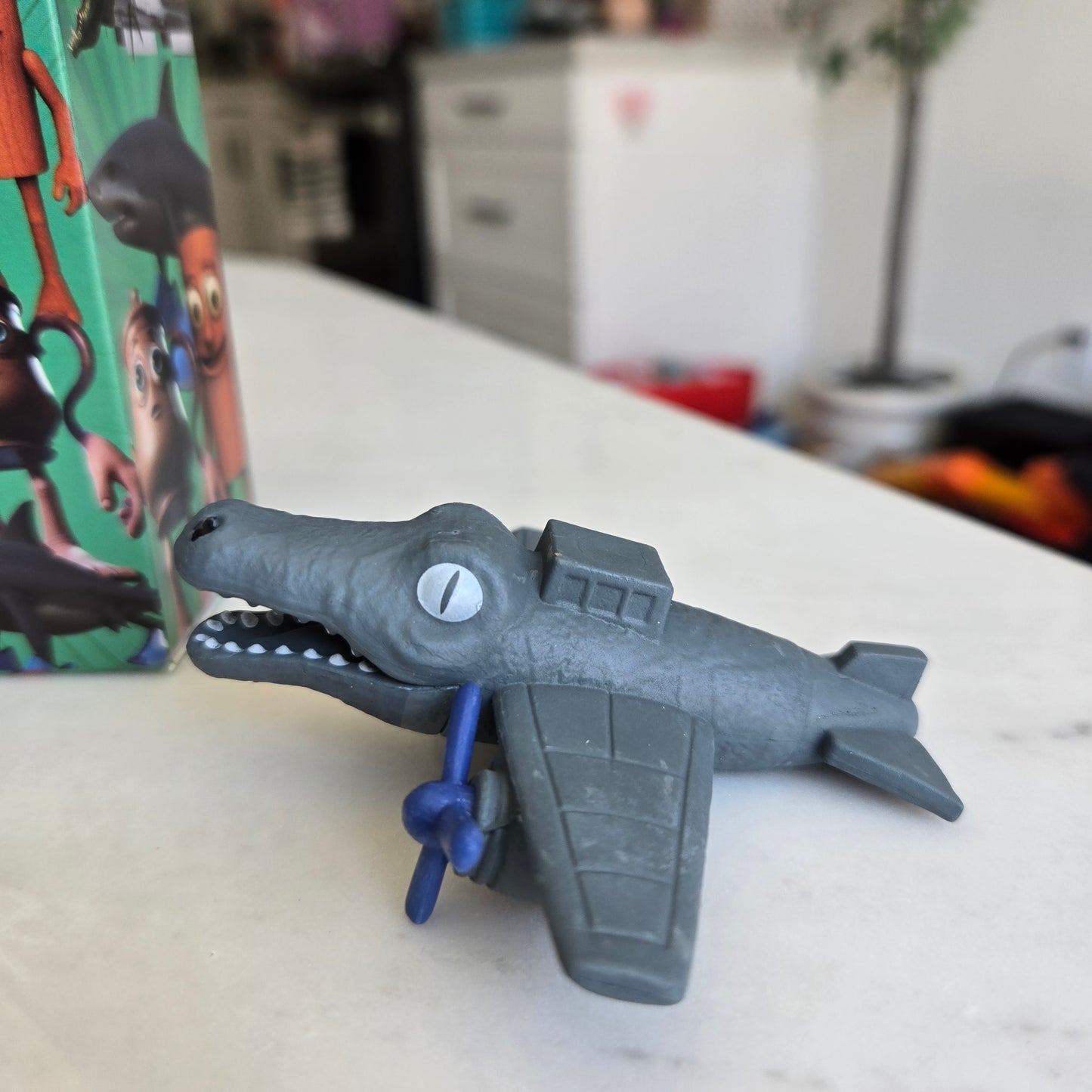 bombardiro crocodilo figure and cards