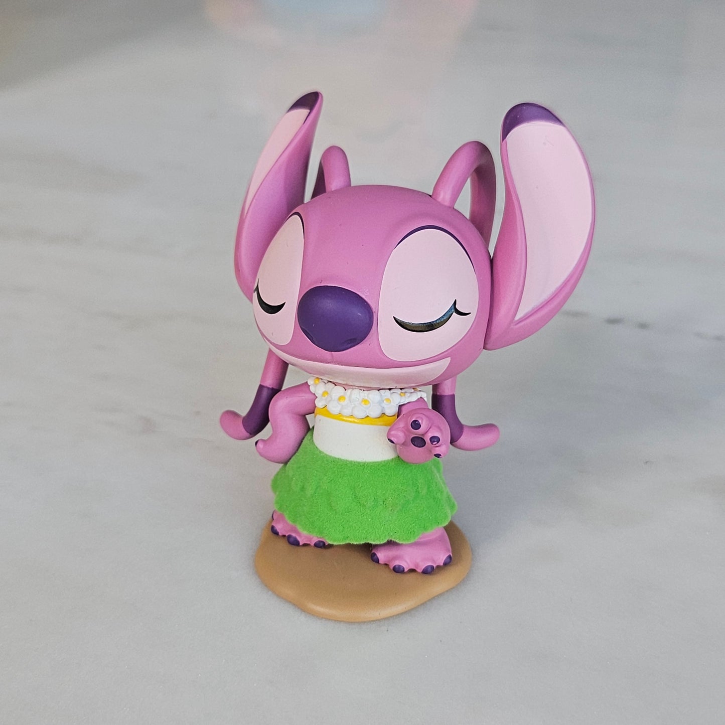 hula pink dog popmart figure