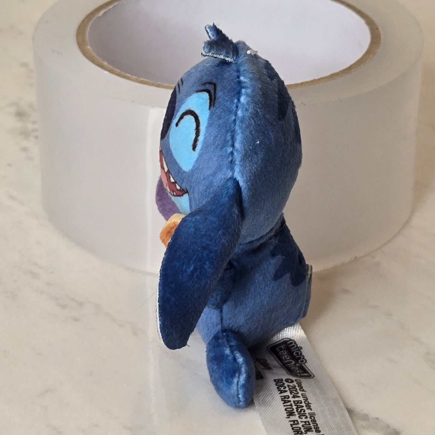 blue dog tiny plush (ukulele)
