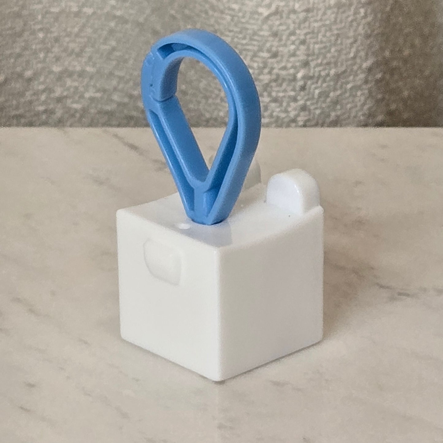 pet sim happy meal toy (panda)