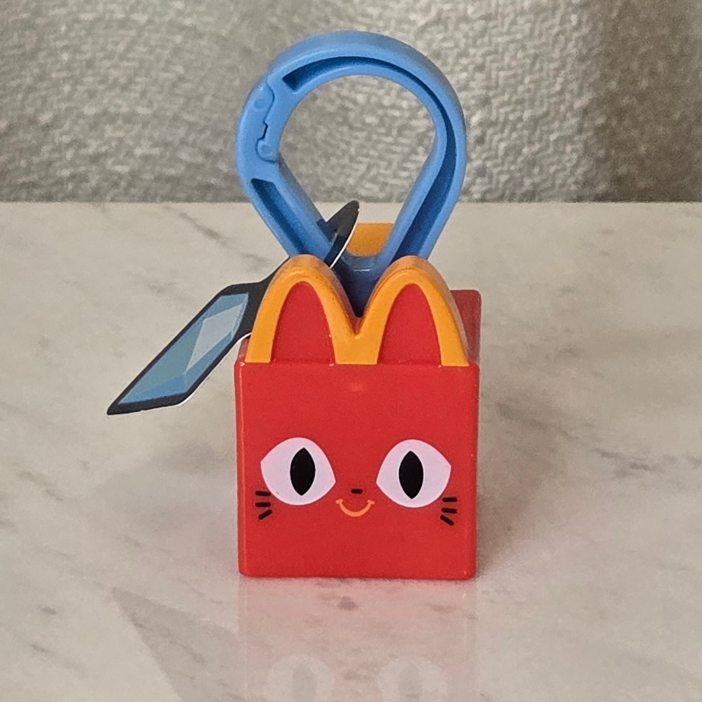 pet sim happy meal toy (mcdonalds cat)