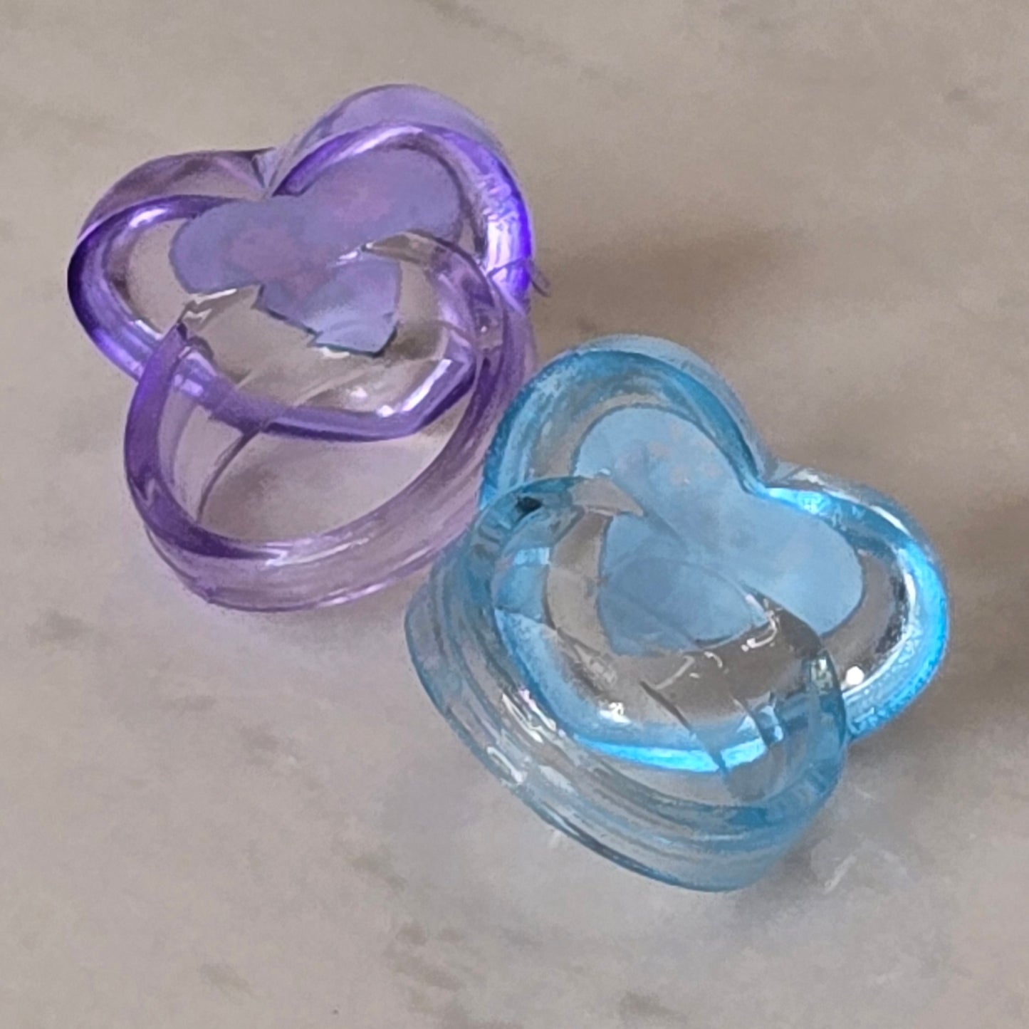 blue and pink dog rings