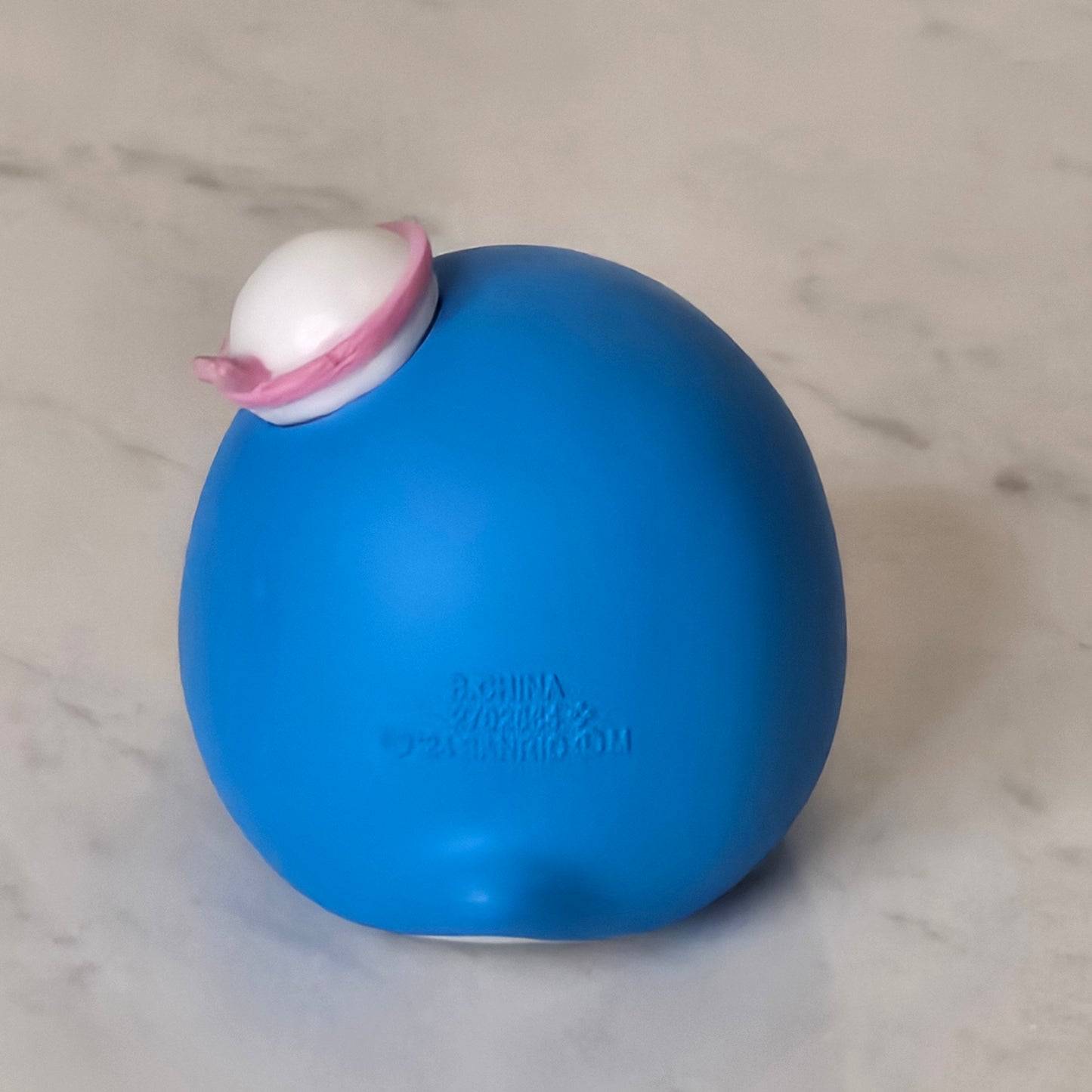 tuxedo penguin figure (ice cream)