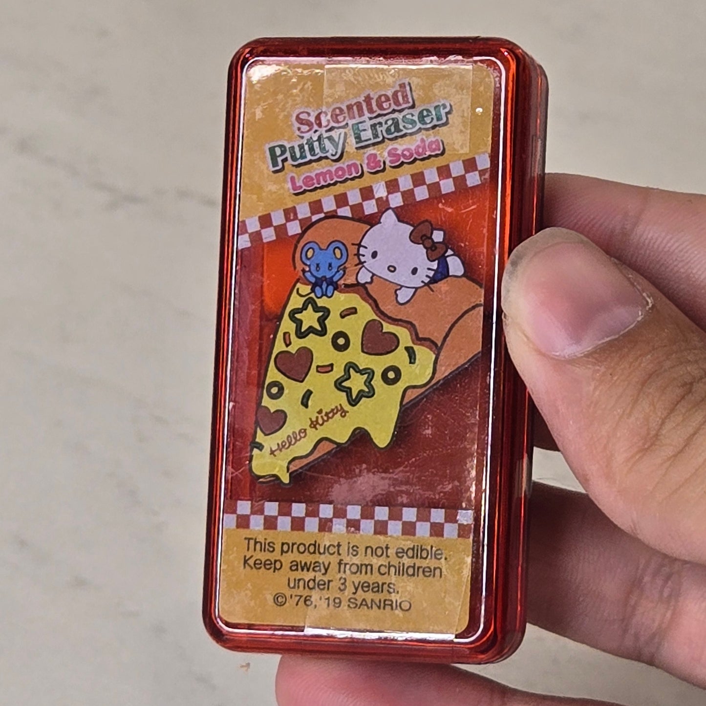 hk putty eraser (lemon + soda)