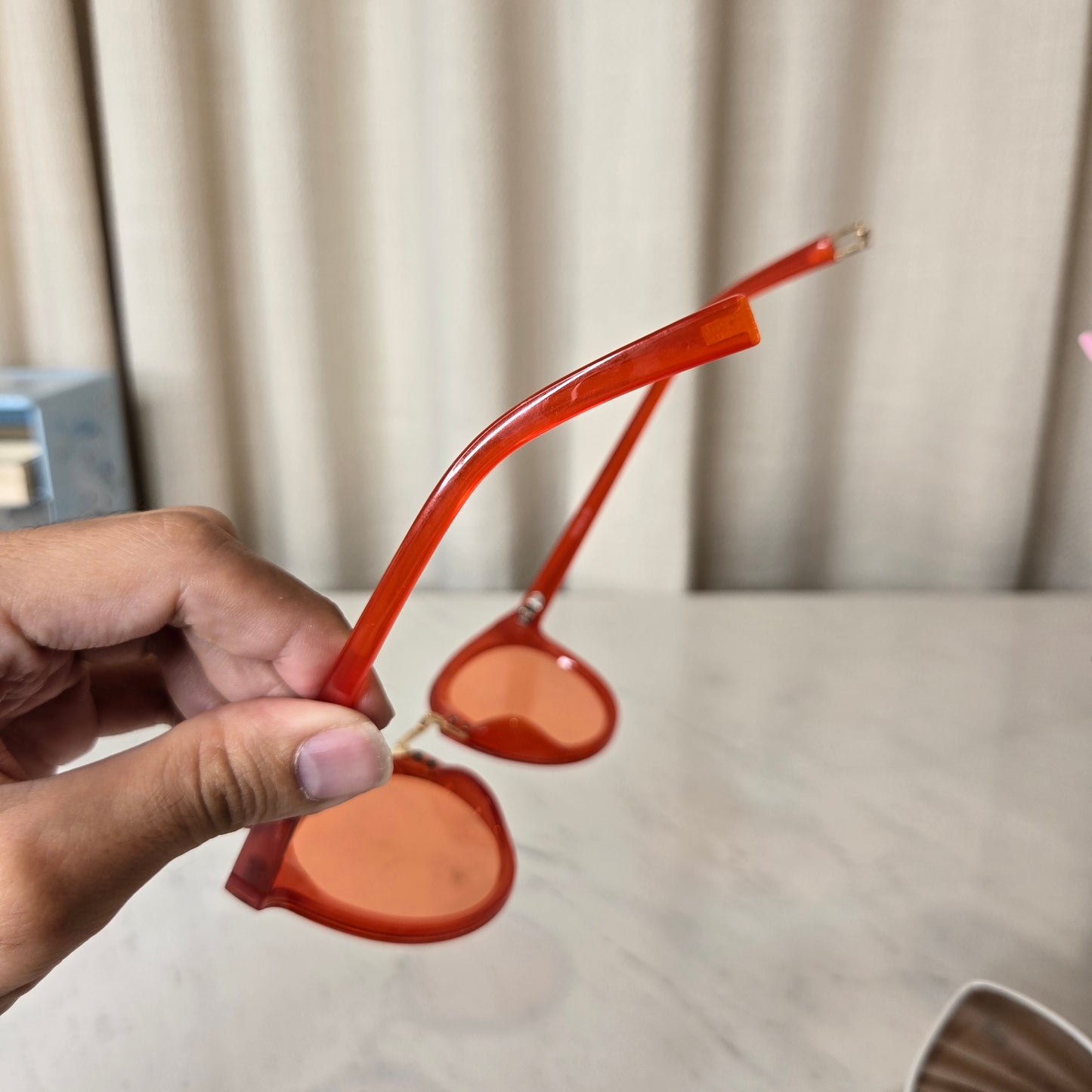 red sunnies