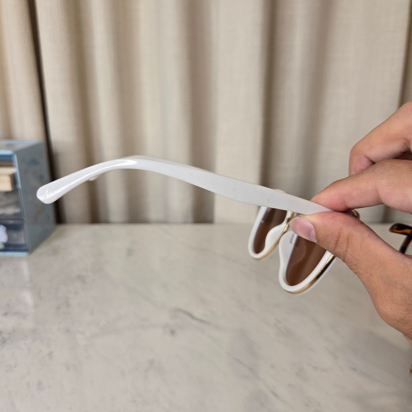 white sunnies