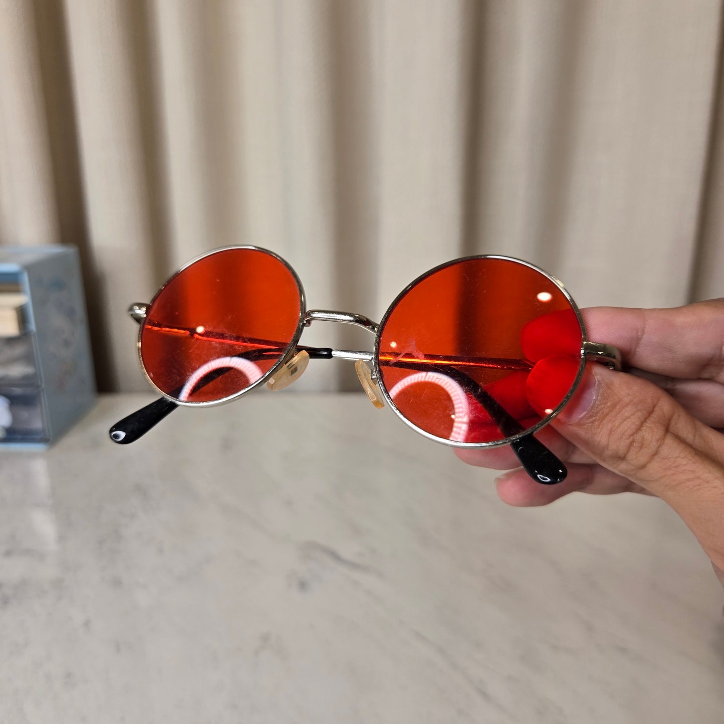 red round sunnies