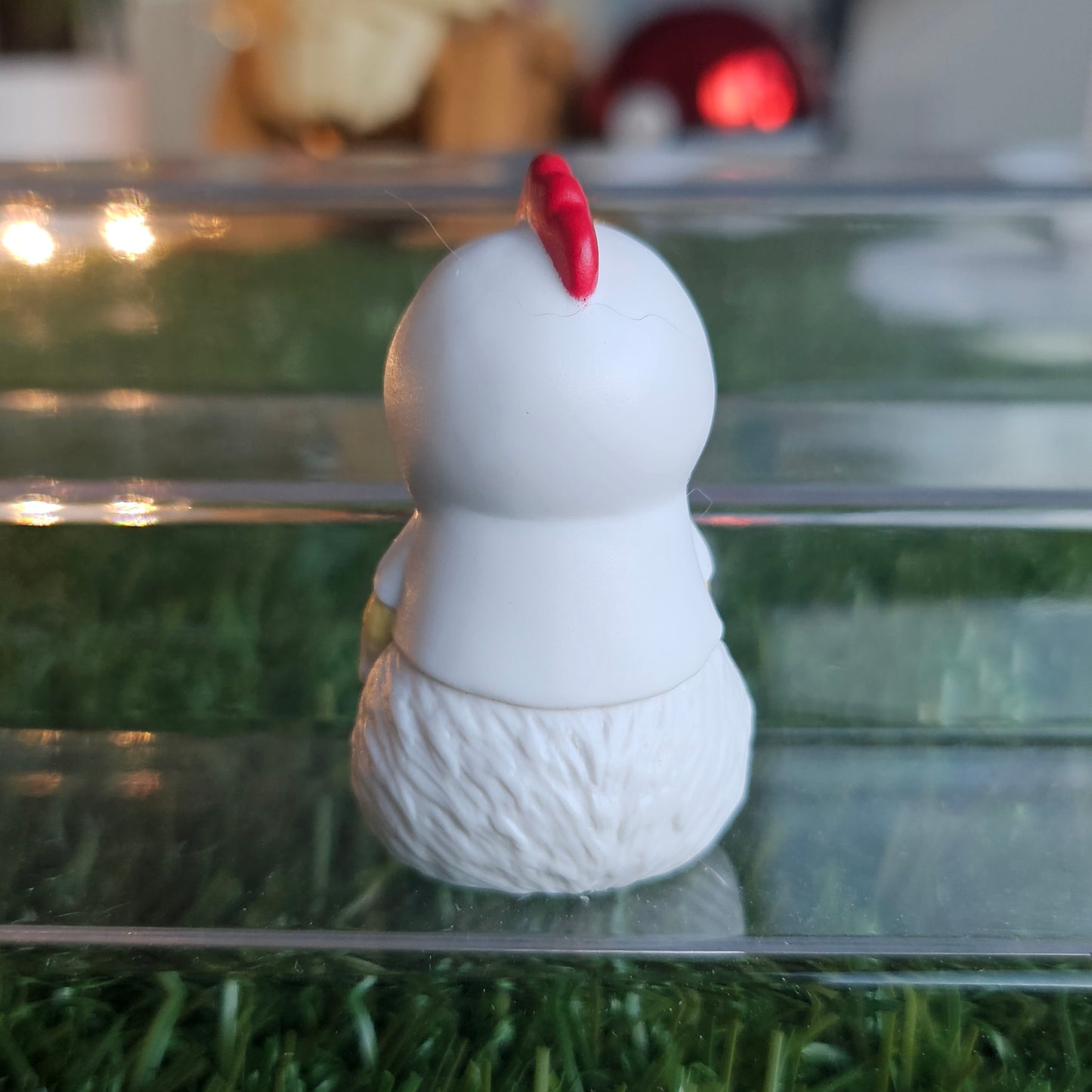 sitting chicken mofusand cat