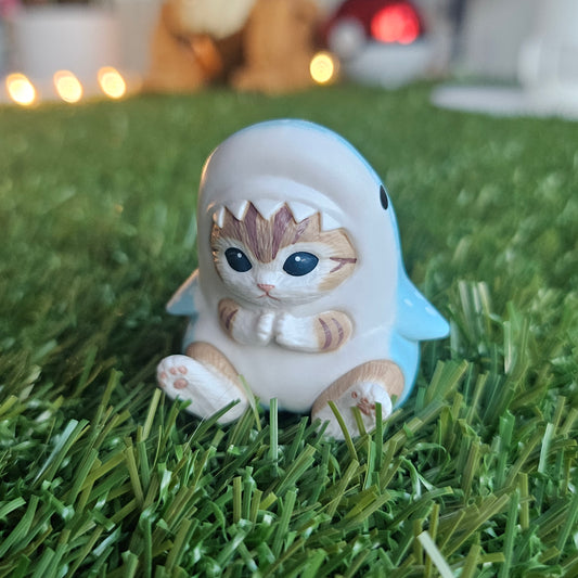 sitting spotted shark mofusand cat