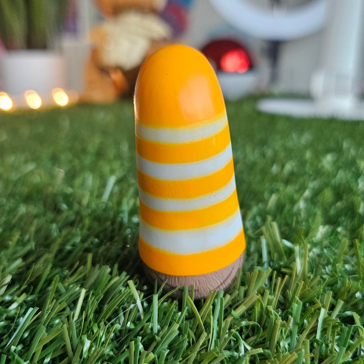 sitting garden eel mofusand cat