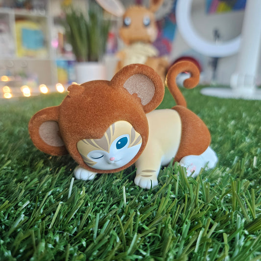 lazy monkey mofusand cat