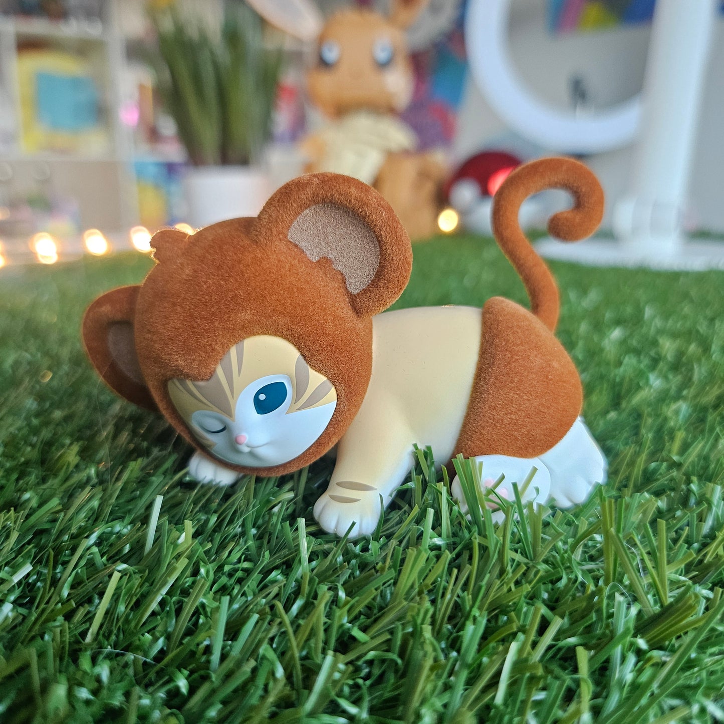 lazy monkey mofusand cat