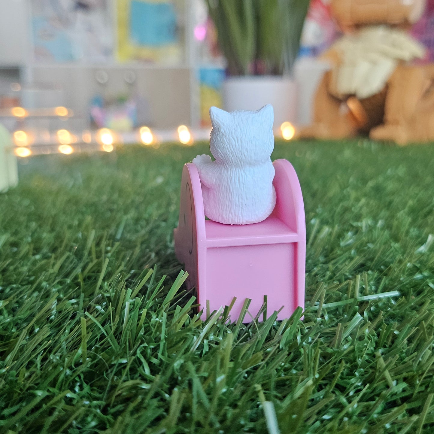 pink slide mofusand cat