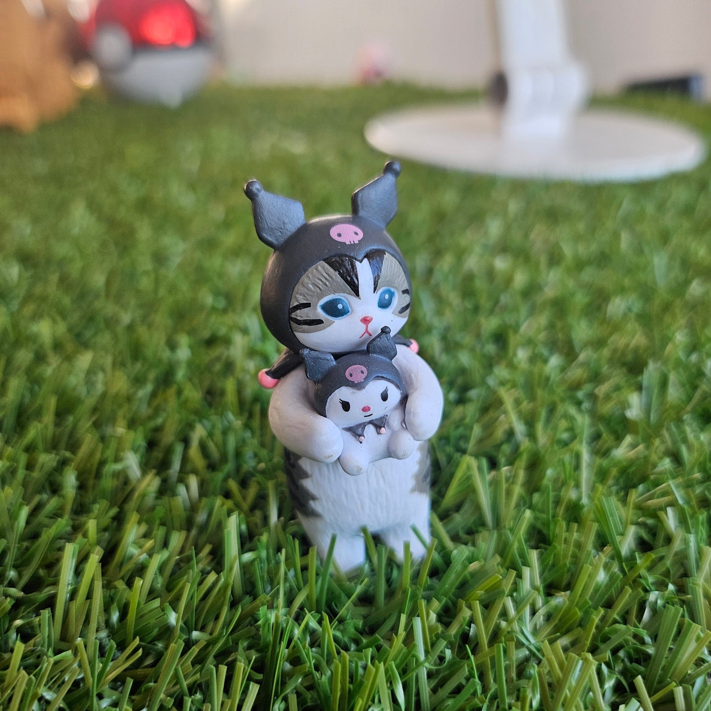 cheeky but charming meow mofusand cat