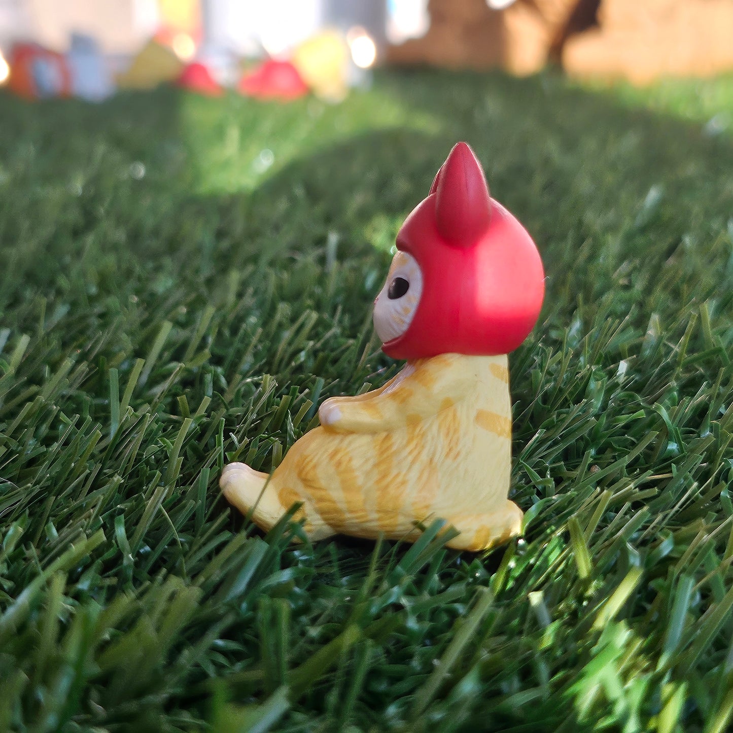 sitting crab mofusand cat