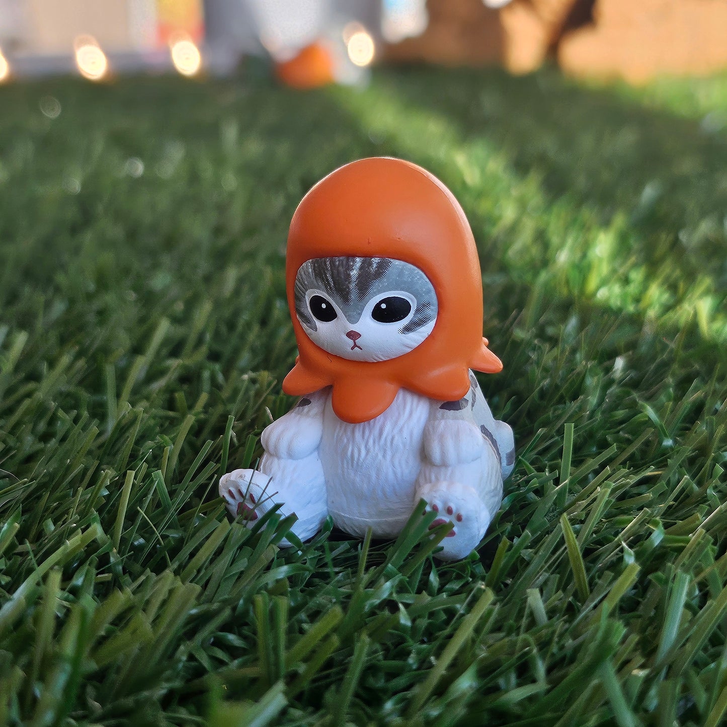 sitting octopus mofusand cat