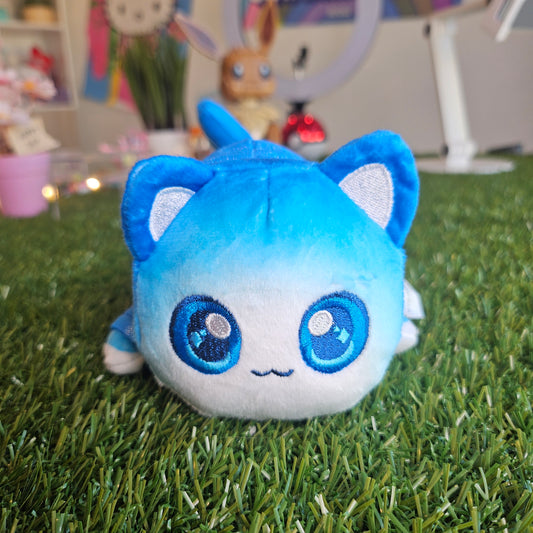 blue hoodie aphmau cat (pierce)