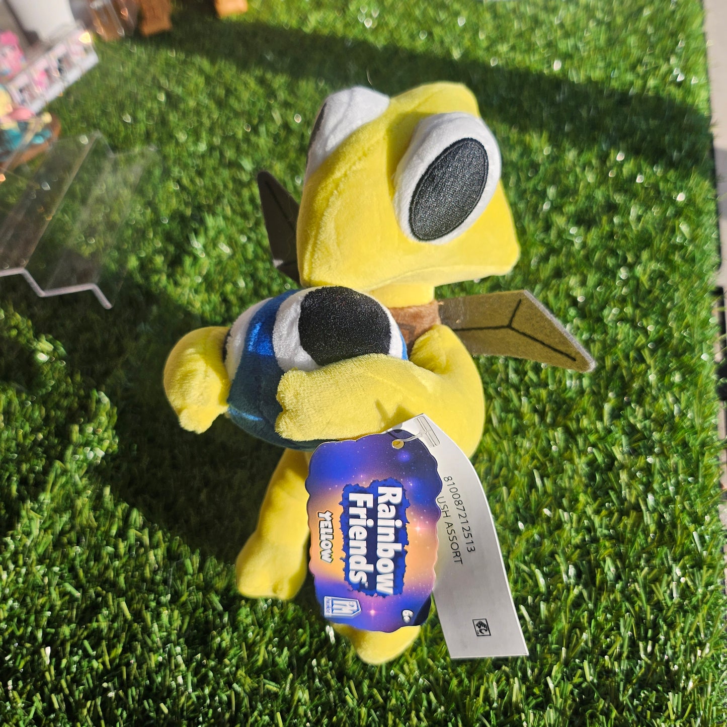 yellow with lookie plushie