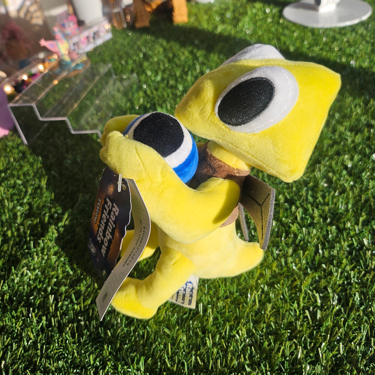 yellow with lookie plushie