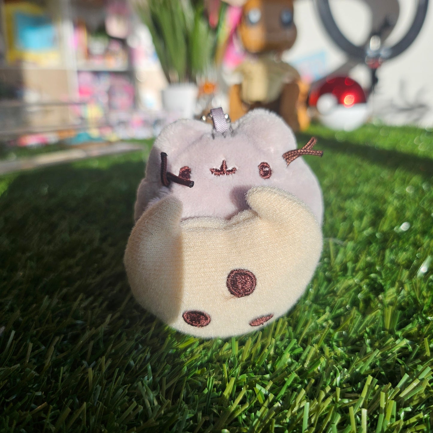 cookie pusheen keychain