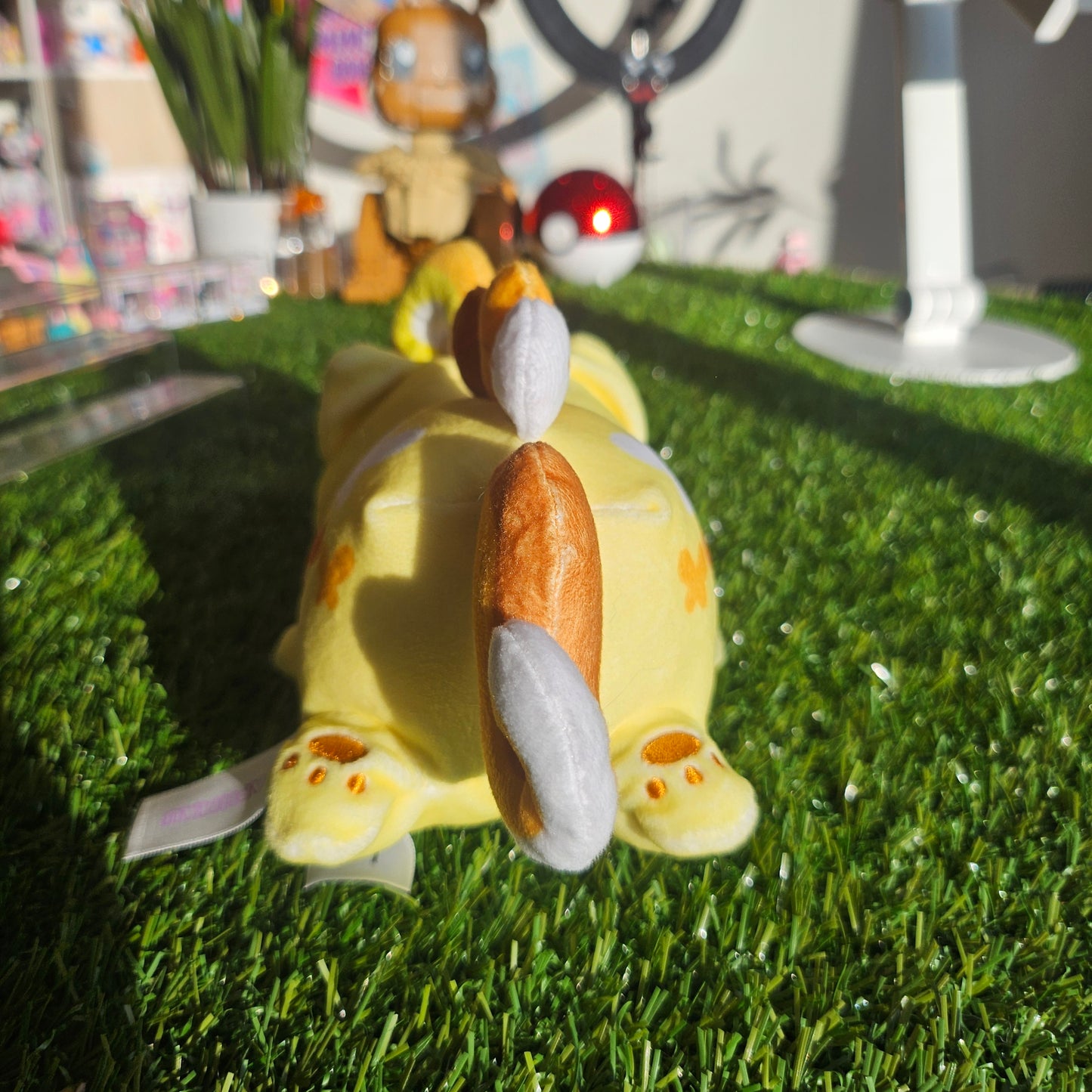 yellow unicorn aphmau cat