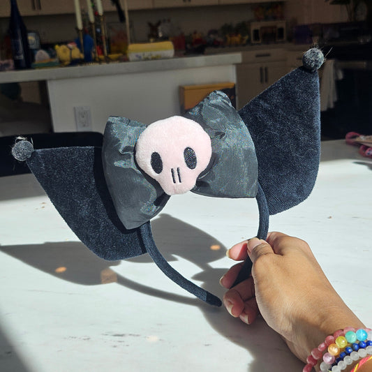 cheeky but charming headband