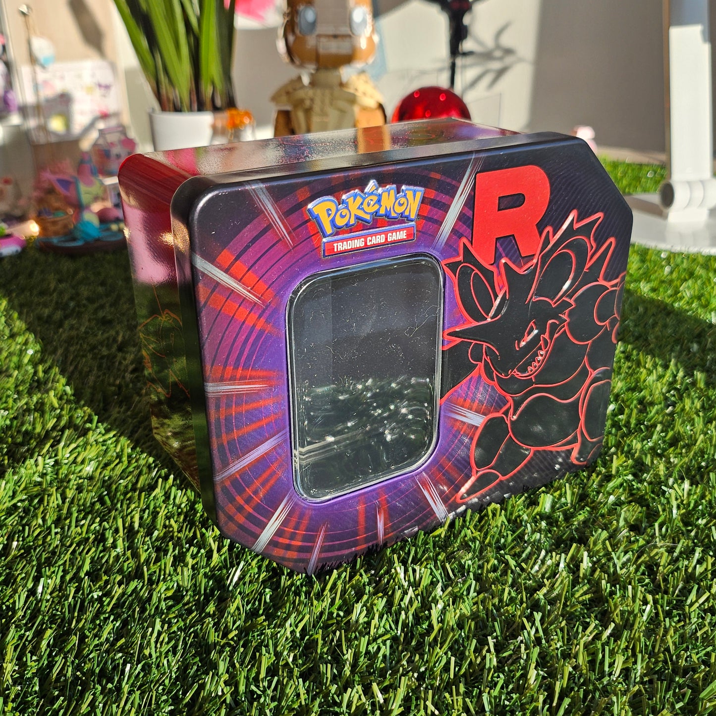 collectible tin (king)