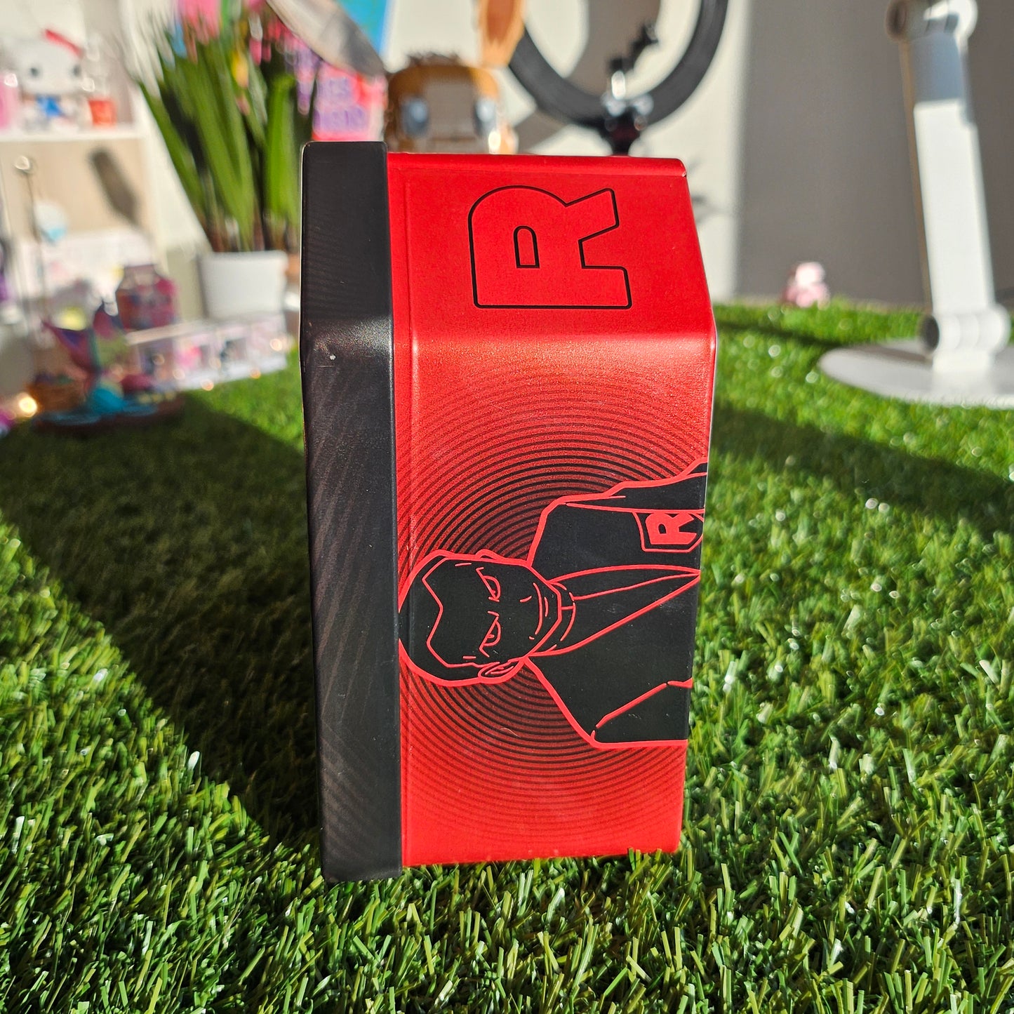 collectible tin (cat)