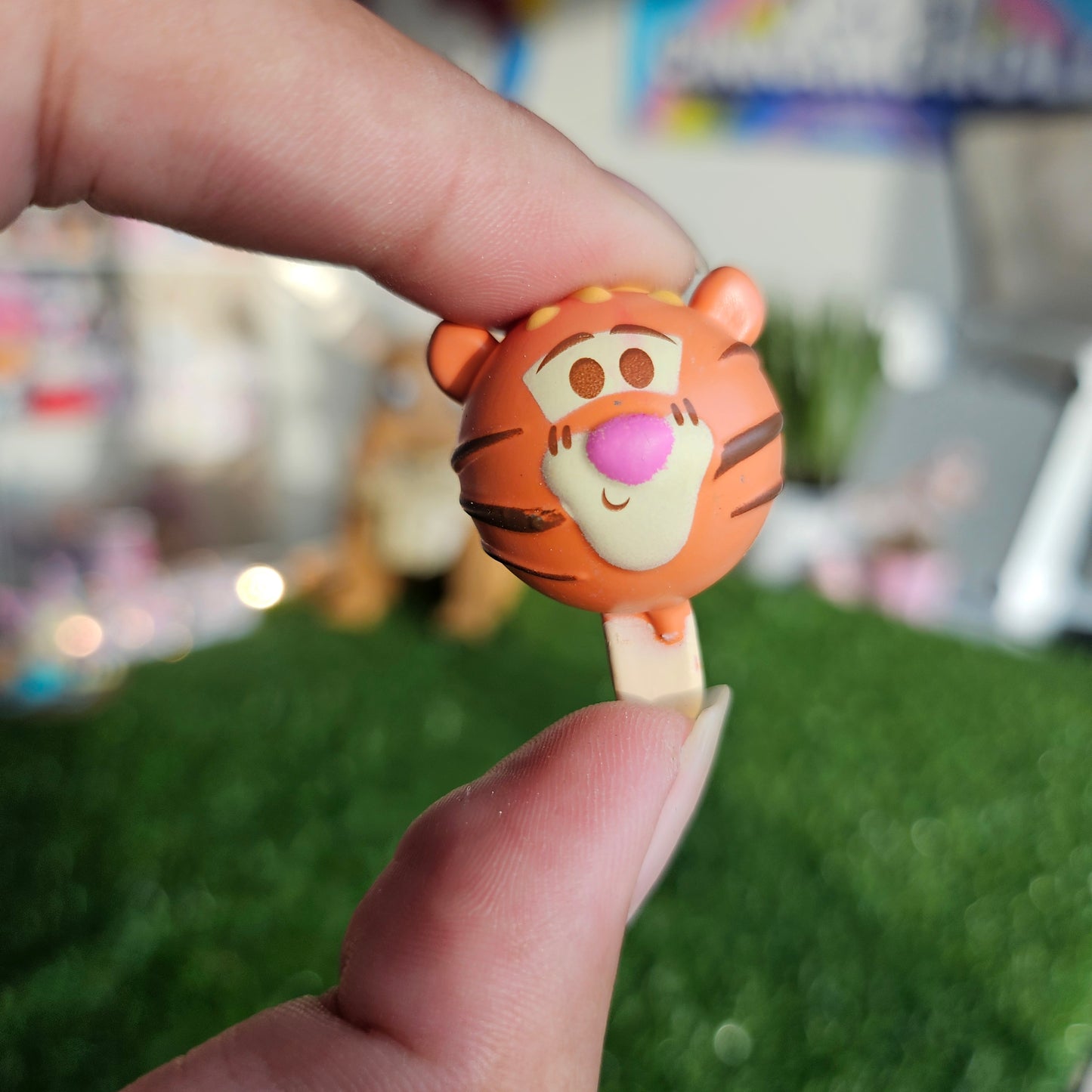 tiger cake pop