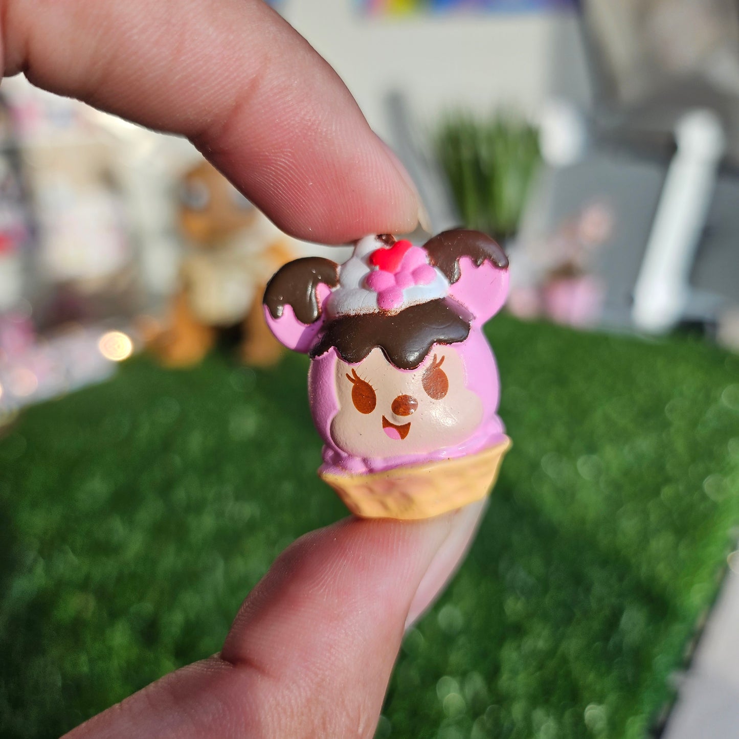pink mouse ice cream