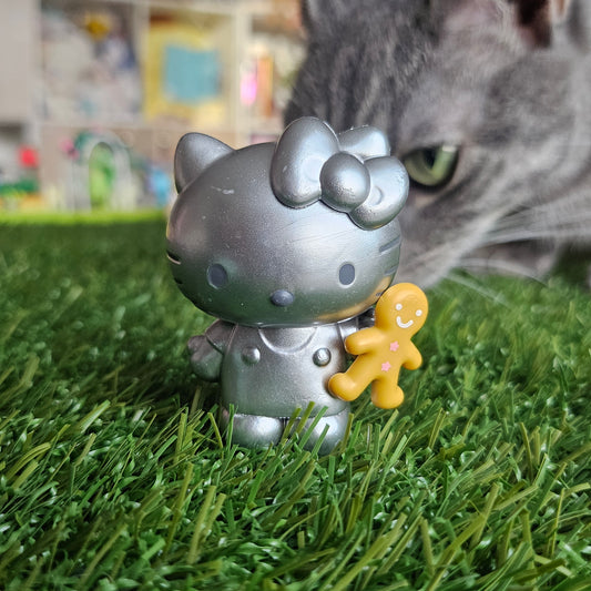 silver hk and gingerbread