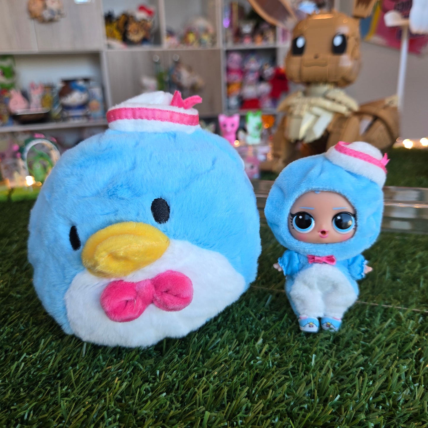 lol surprise figure (tuxedo plush)