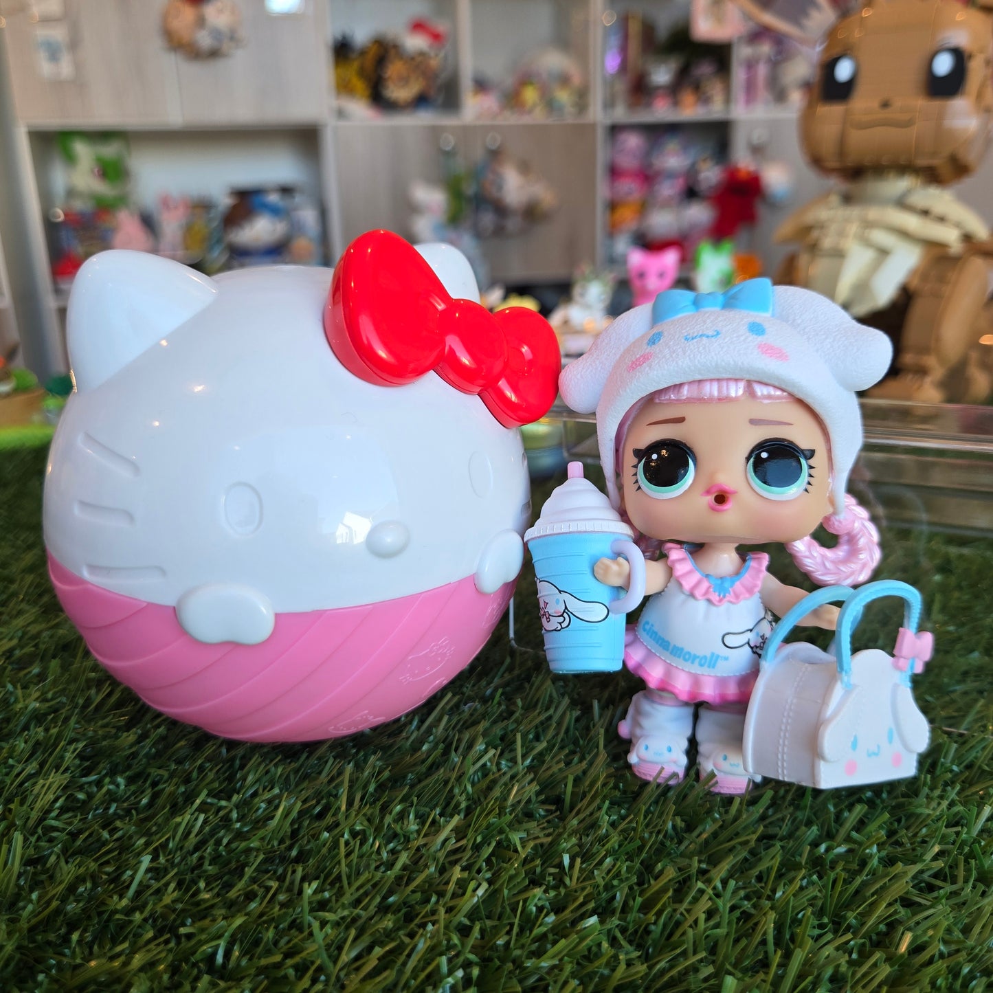 lol surprise figure (flying puppy capsule)