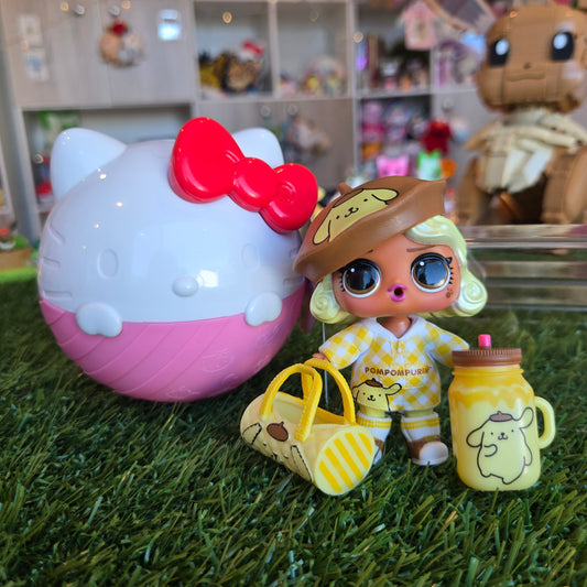 lol surprise figure (pom capsule)