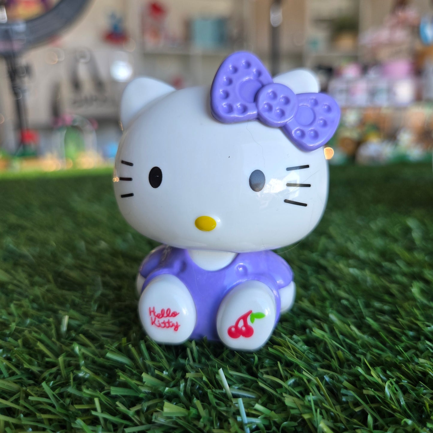 hk figure (purple)