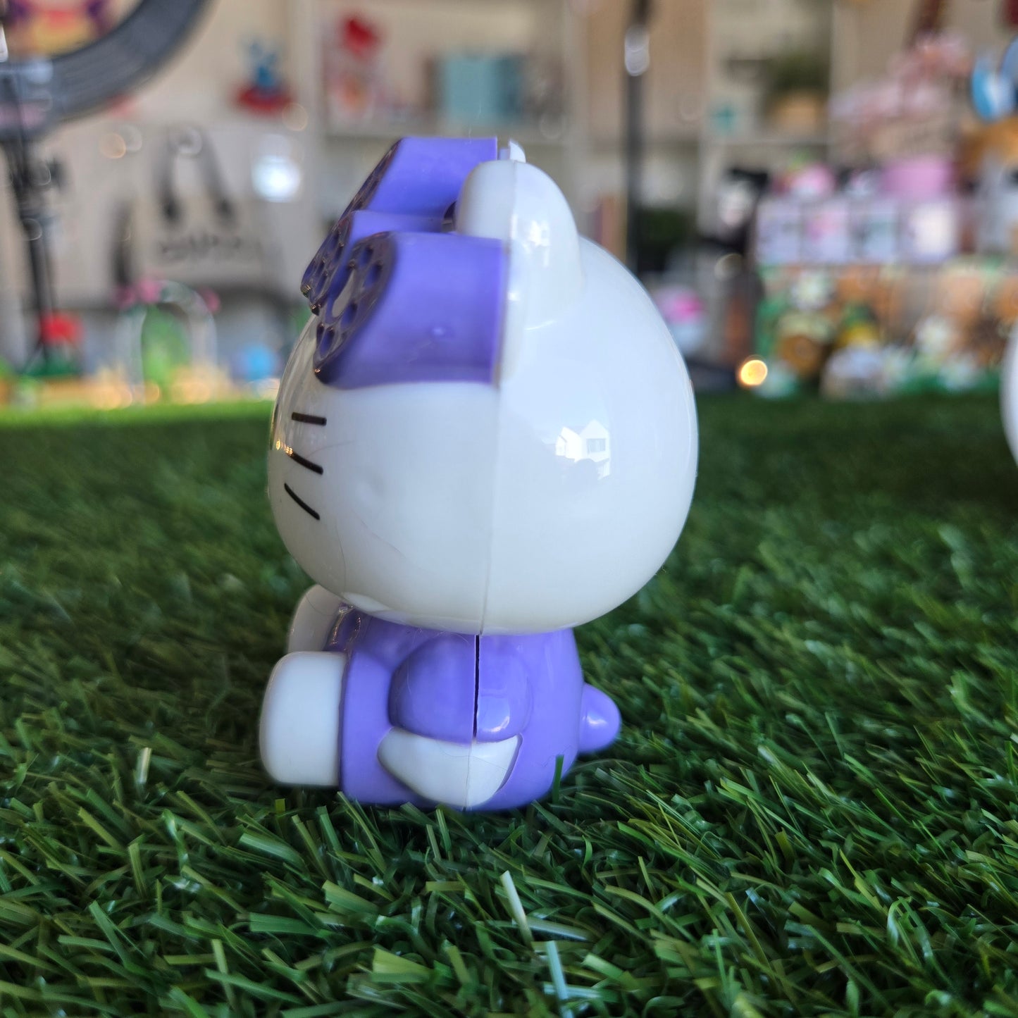 hk figure (purple)