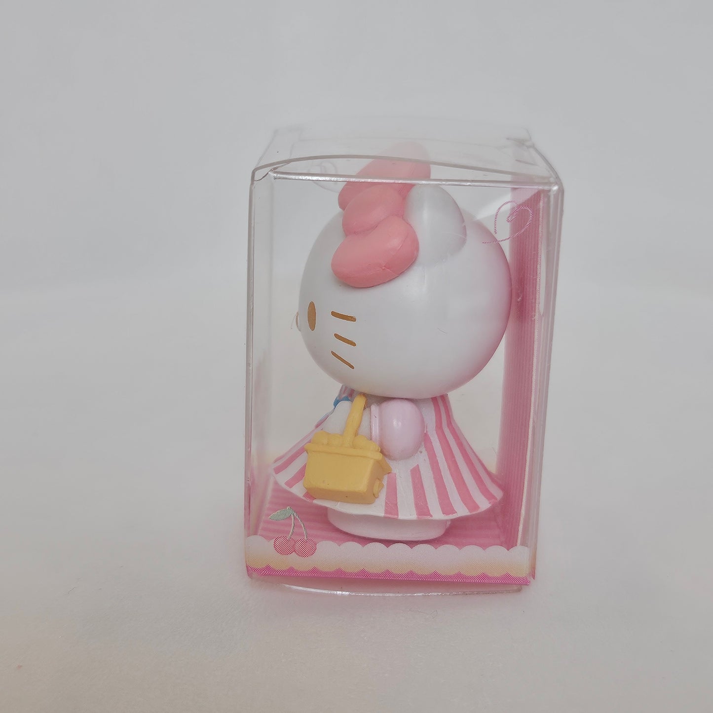 hk boxed figure