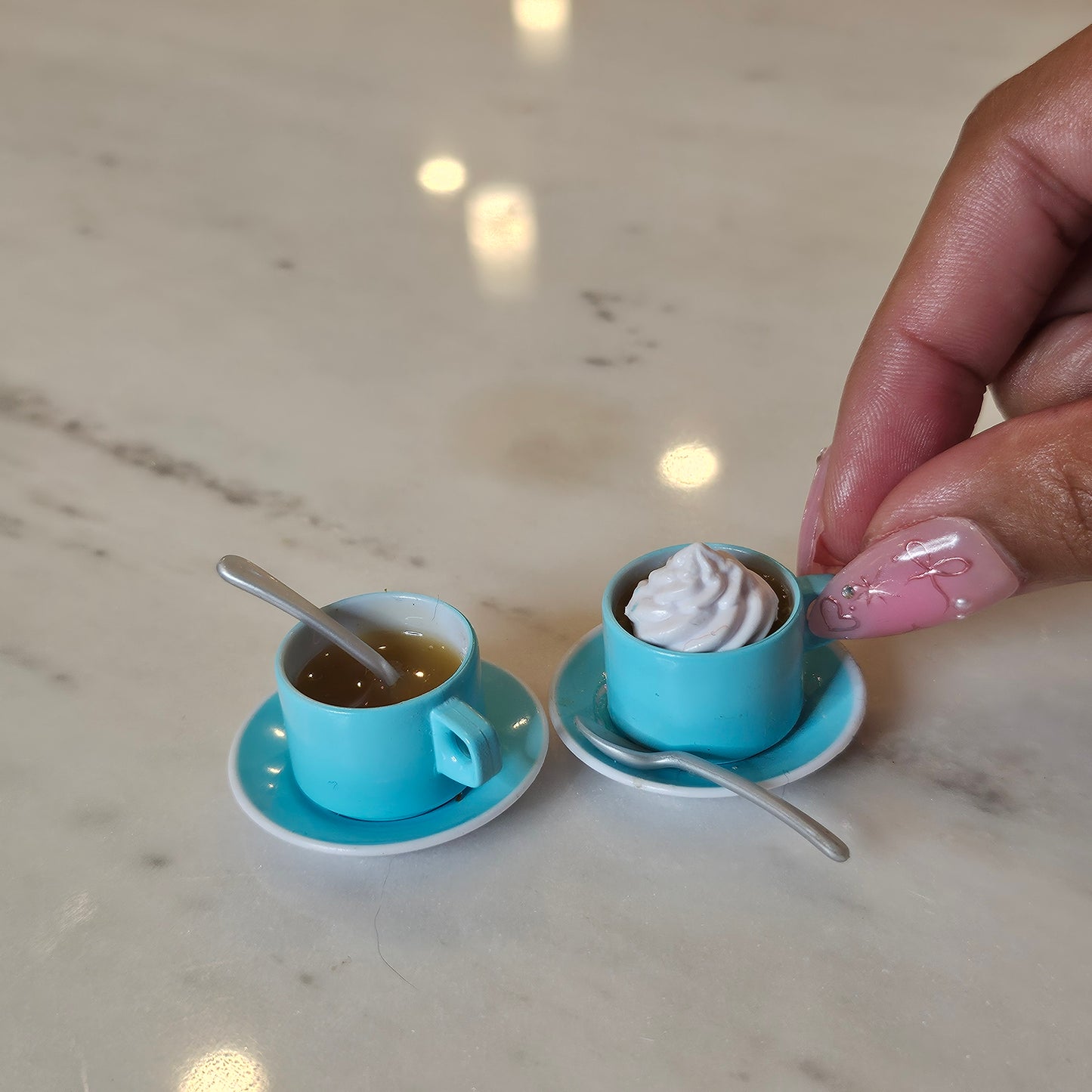 pair of coffees miniature