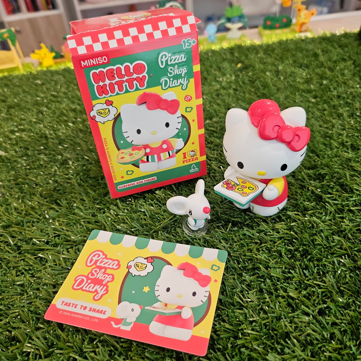 hk pizza shop diary figure