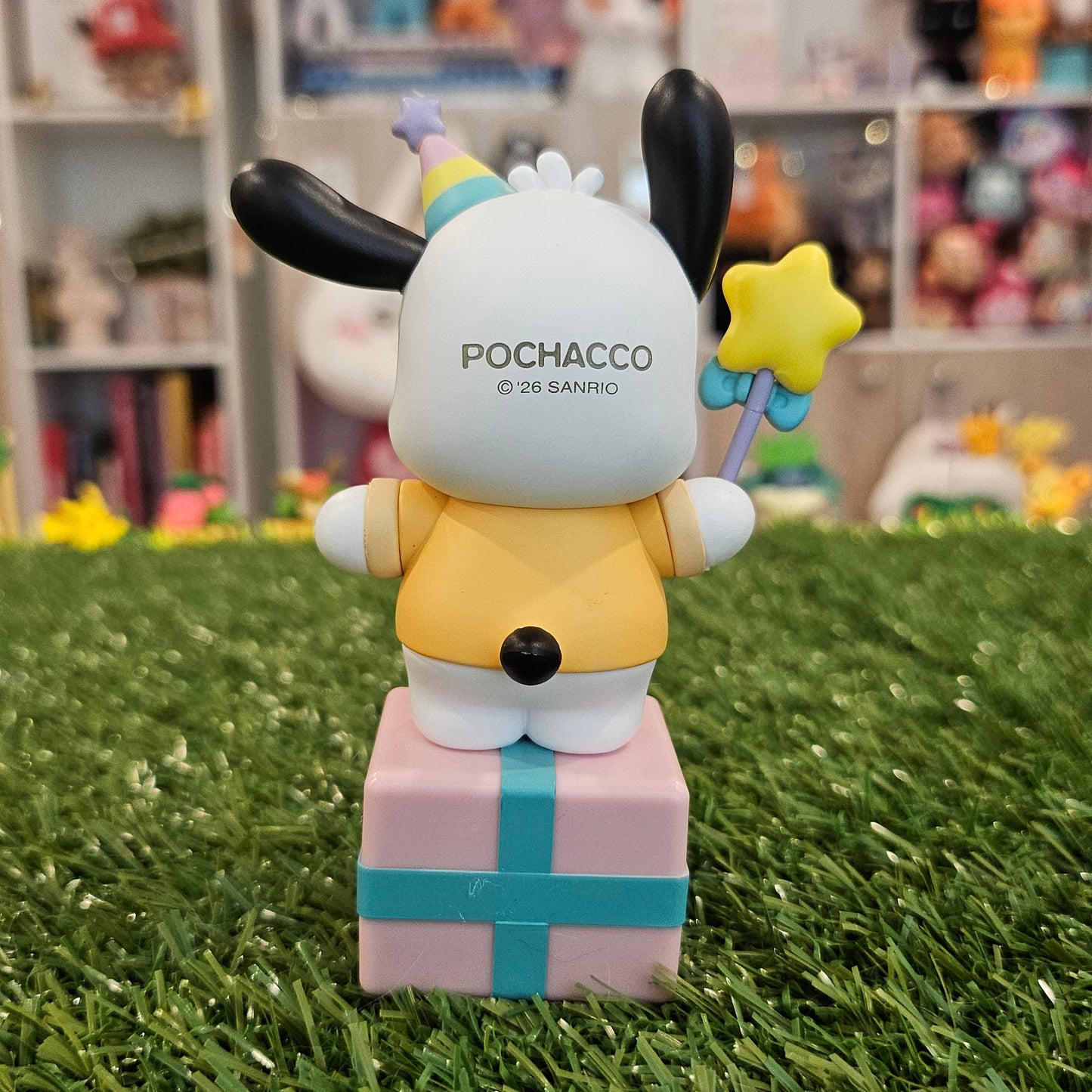 sporty puppy party figure