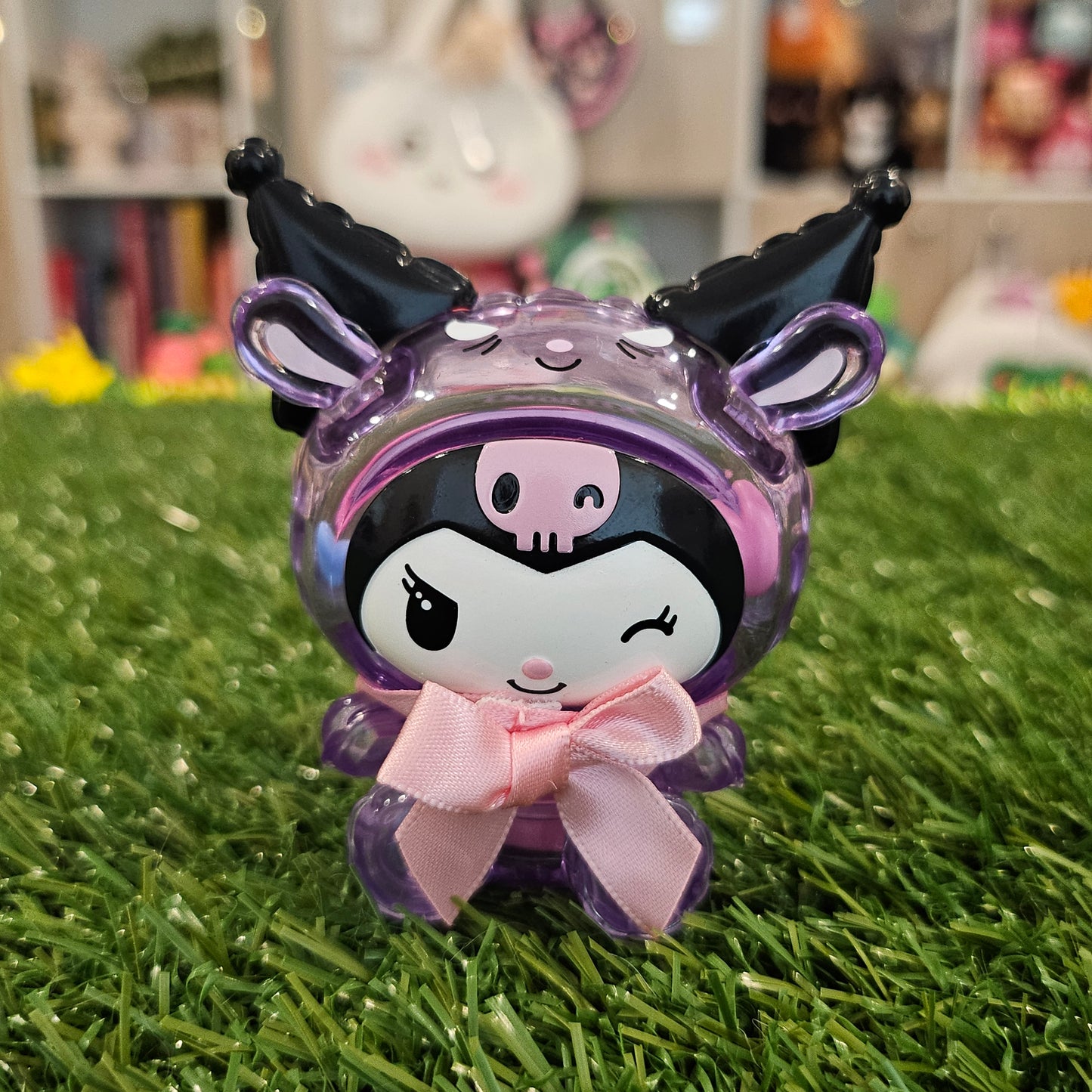 cheeky but charming balloon master shaker figure