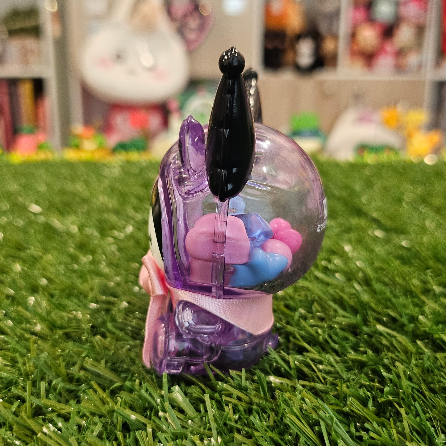 cheeky but charming balloon master shaker figure